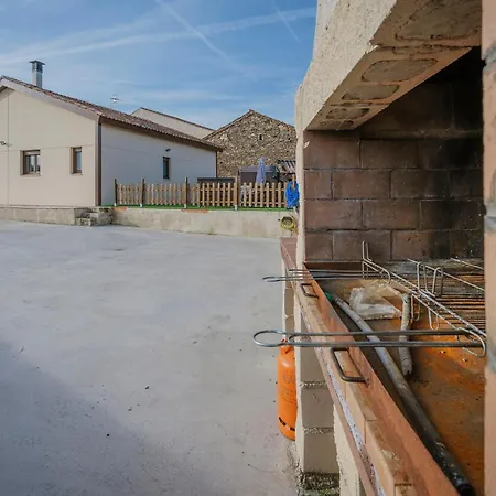 Casa La Isi 度假居 *